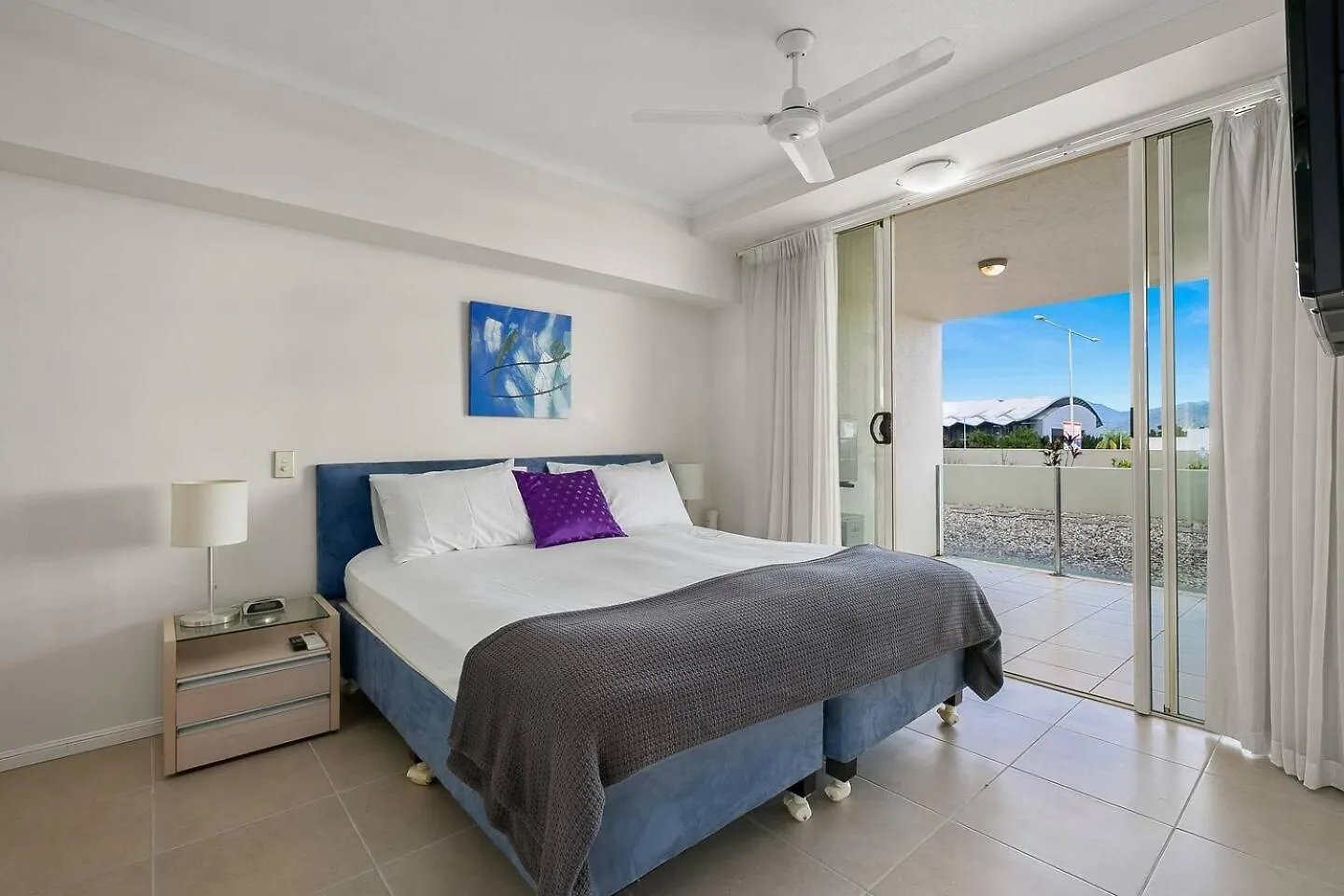 Modern Rooftop Pool Retreat In Centre Of Town Cairns 0*,  Avustralya